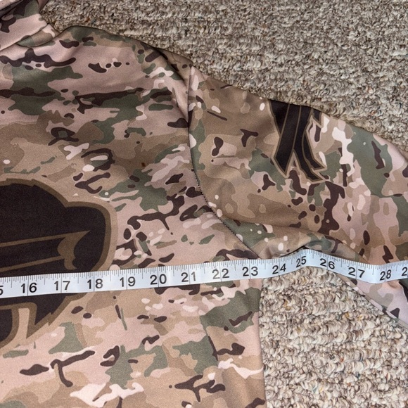 Buffalo Bills Camouflage Hoodie with Buffalo Logo & American flag - Picture 4 of 8